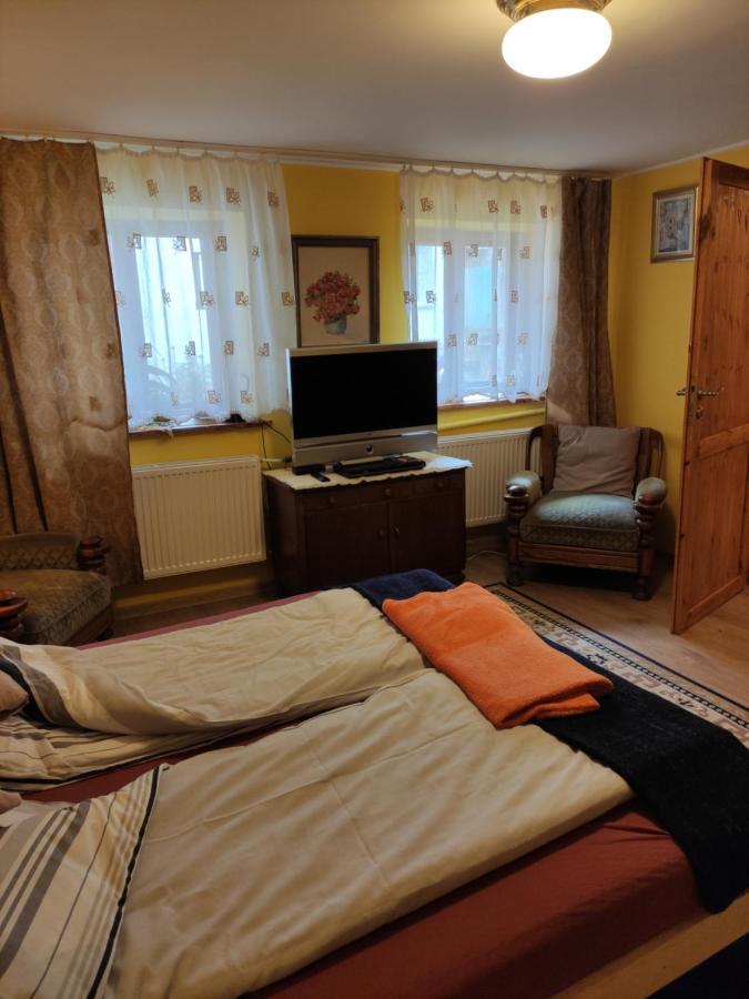 Dom Pod Zegarem Leilighet Przemyśl Eksteriør bilde
